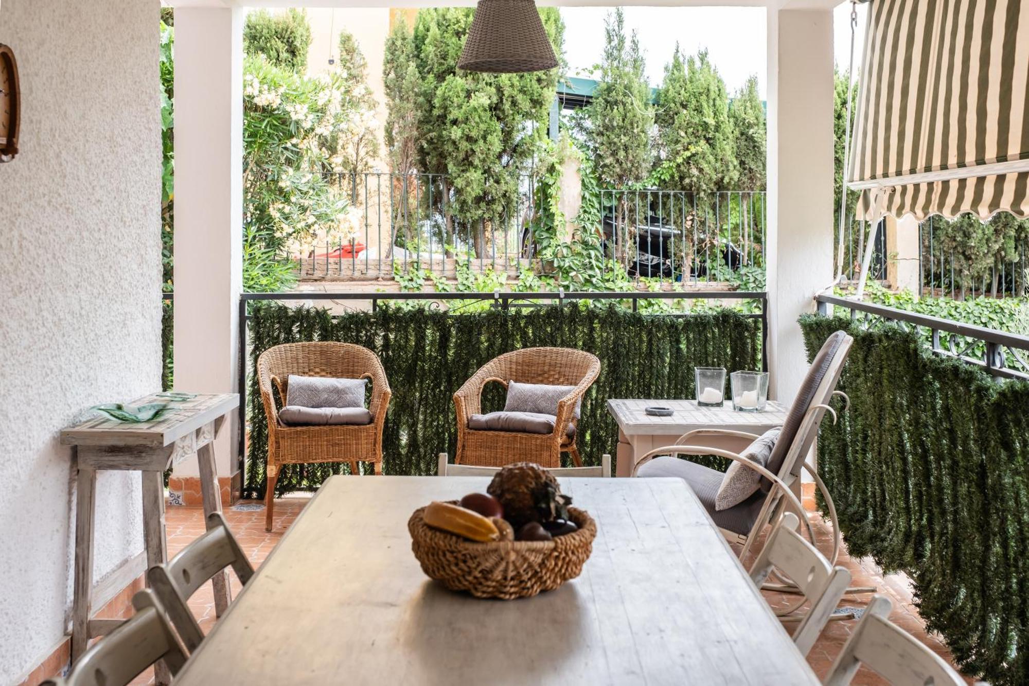 Apartamento con terraza y amplio jardín privado Málaga Exterior foto